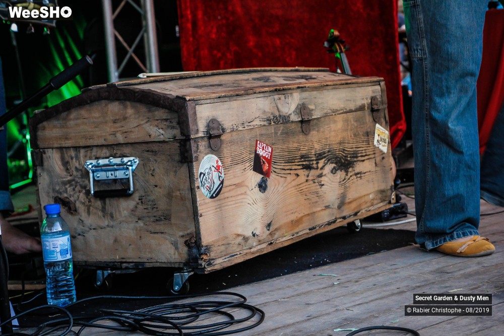 17/42 photos du spectacle Secret Garden and the Dusty Man
