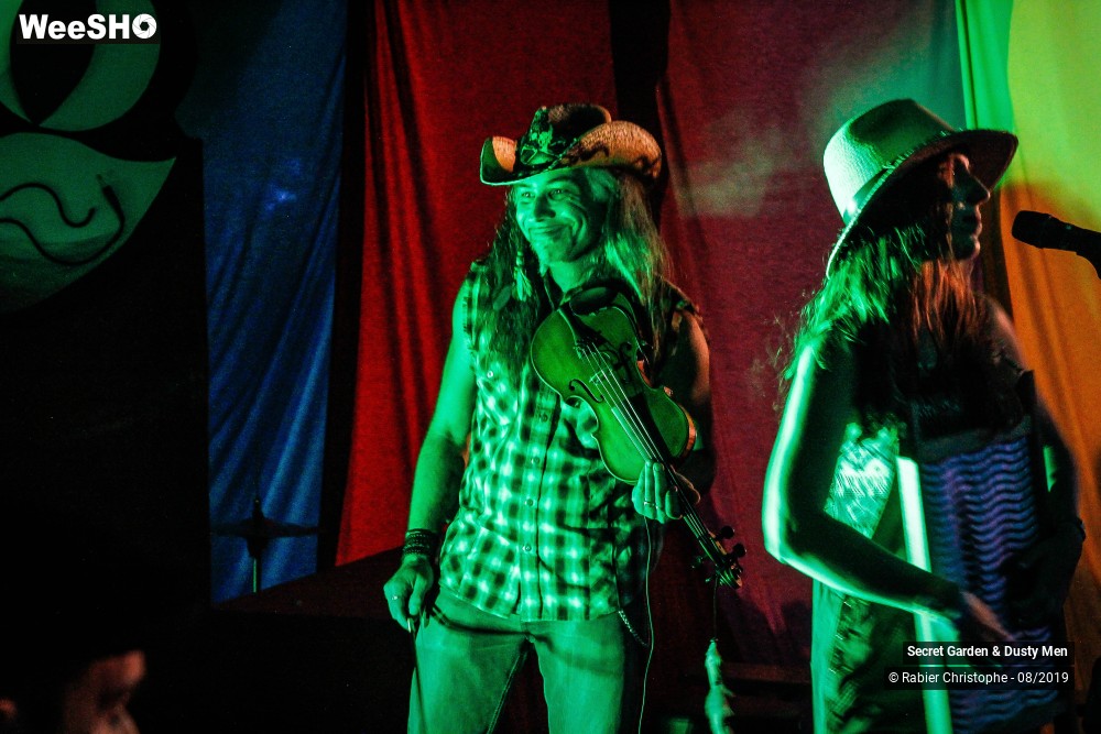 40/42 photos du spectacle Secret Garden and the Dusty Man