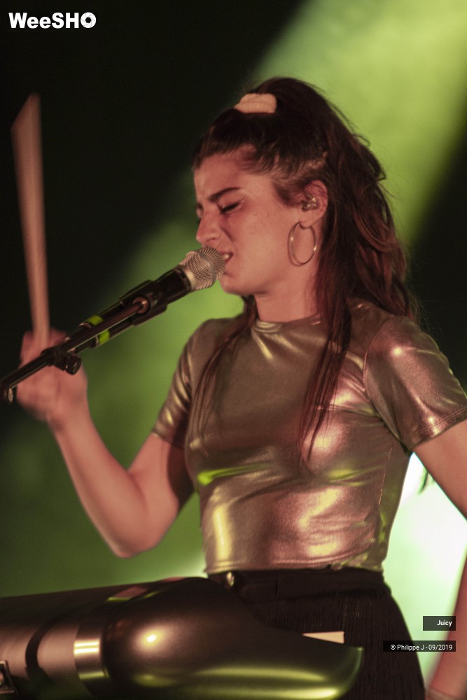 2/10 photos du spectacle Juicy