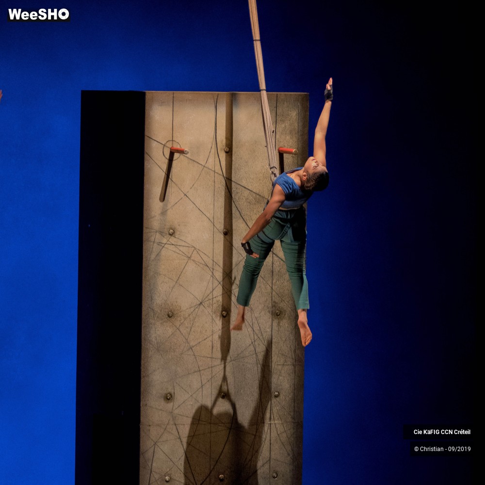 7/31 photos du spectacle Vertikal - Mourad Merzouki