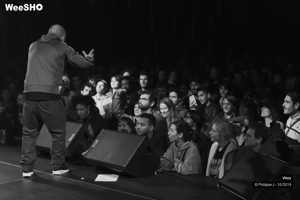 16/22 photos du spectacle Virus