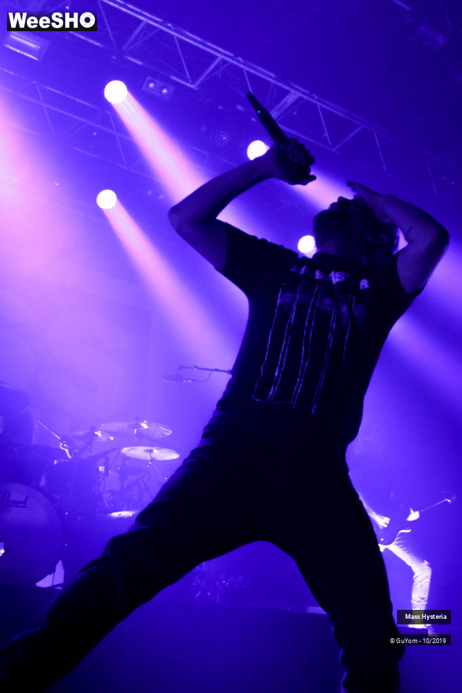 38/39 photos du spectacle Mass Hysteria
