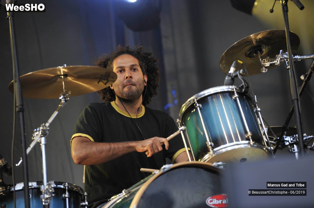 28/33 photos du spectacle Marcus Gad and Tribe