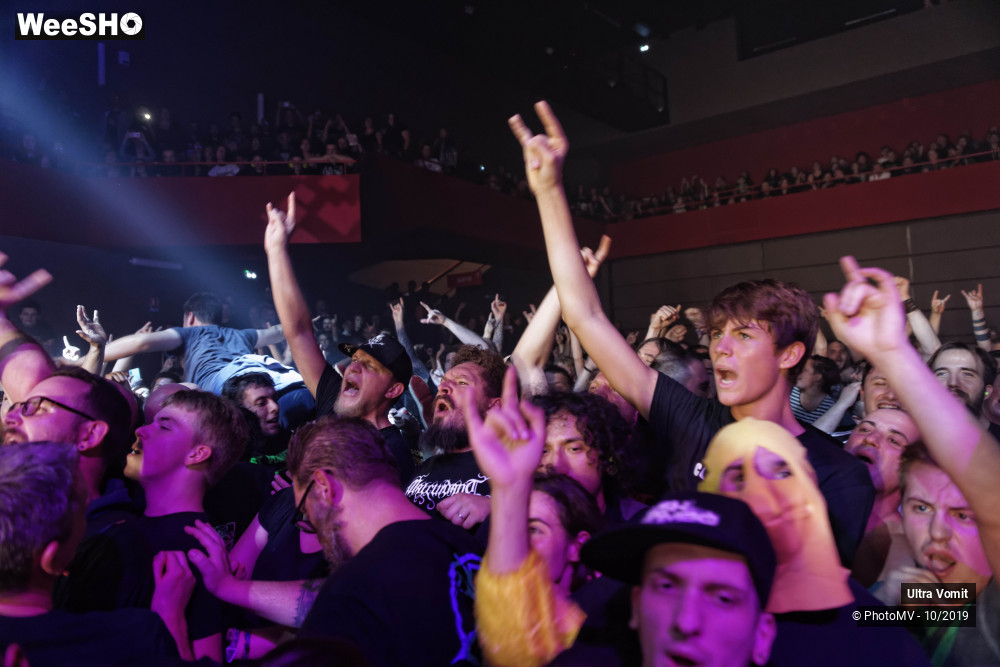 2/11 photos du spectacle ambiance Ultra vomit