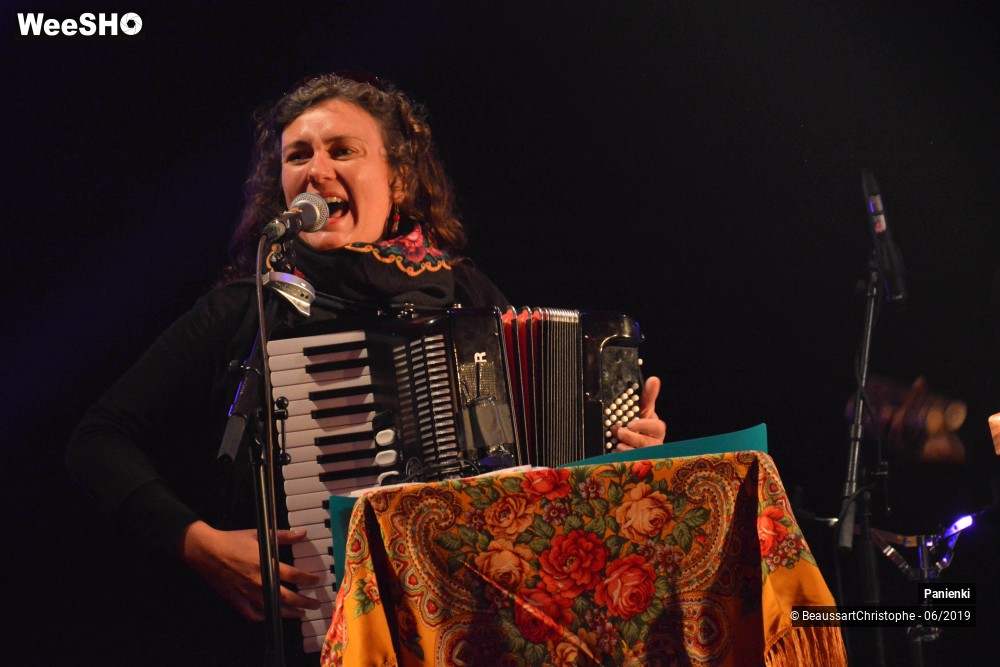 15/23 photos du spectacle Narodziny