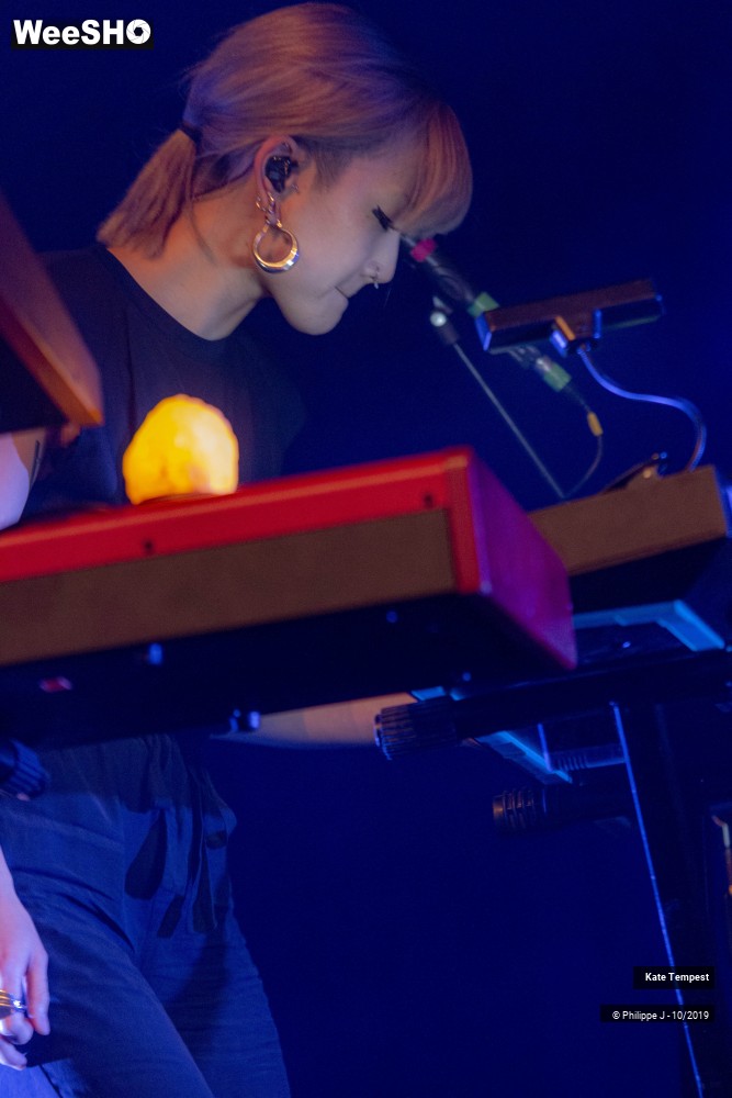 2/10 photos du spectacle Kate Tempest