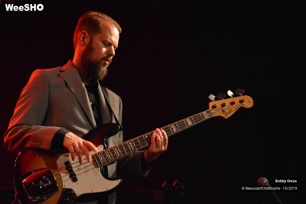 19/24 photos du spectacle Bobby Oroza