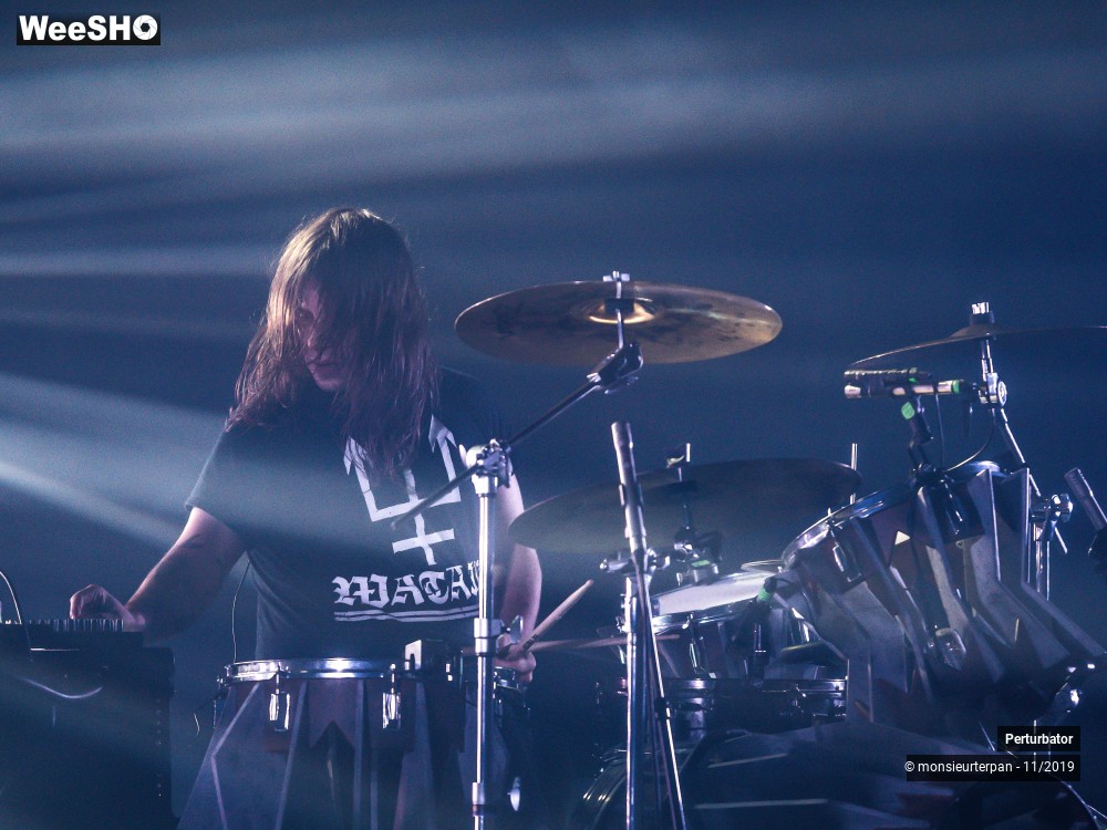 20/30 photos du spectacle Perturbator