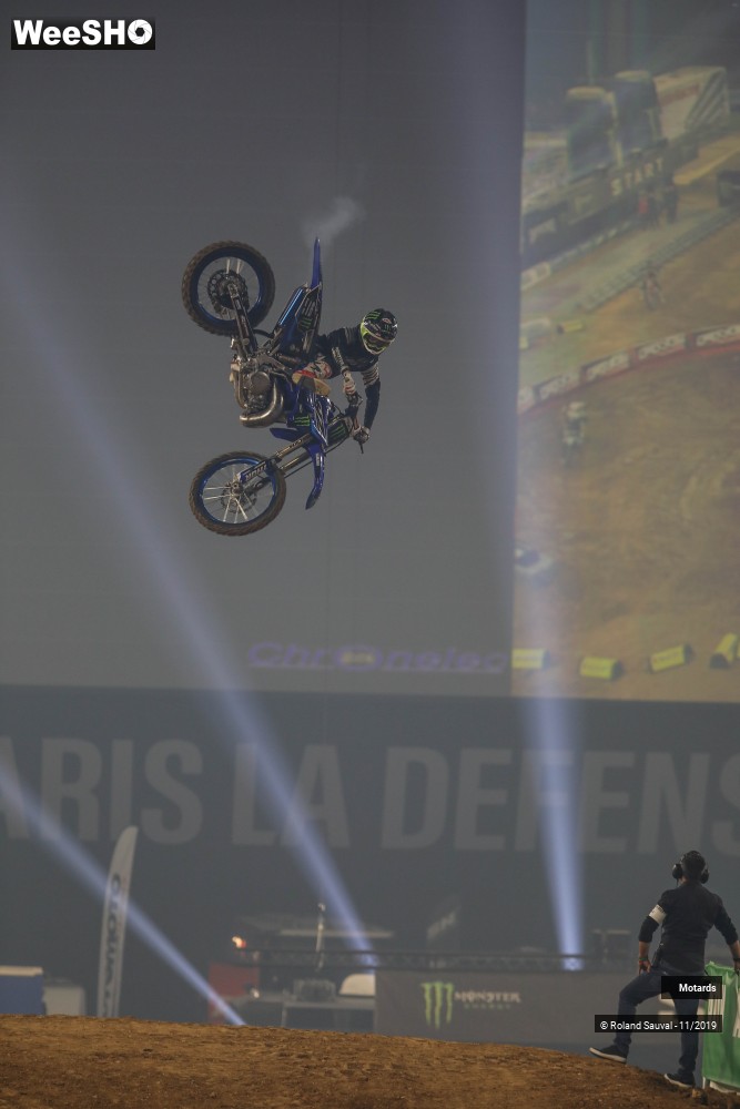 3/37 photos du spectacle F M X
