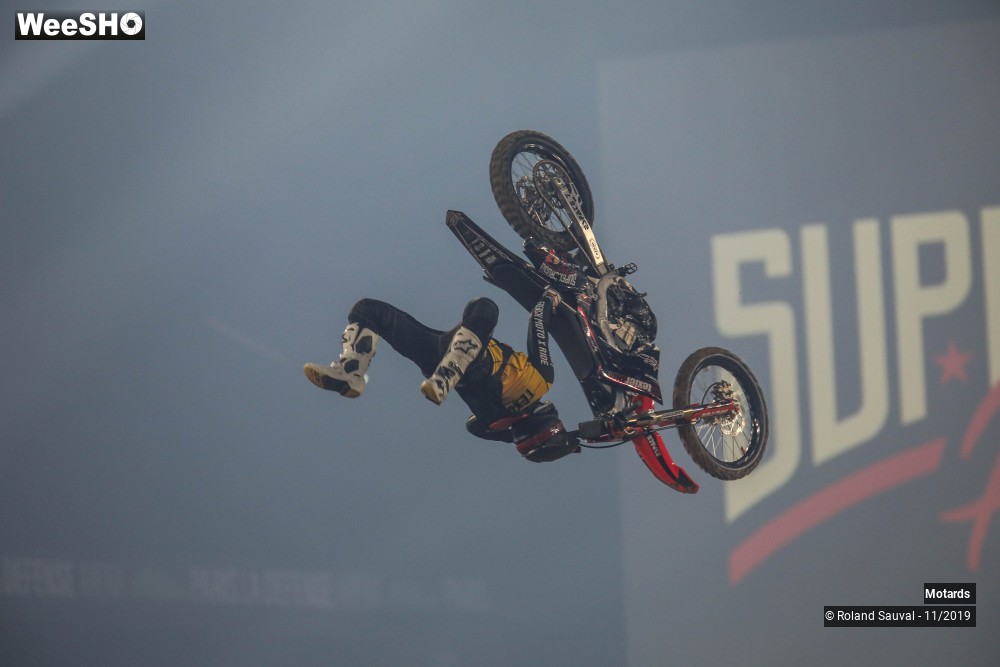 21/37 photos du spectacle F M X