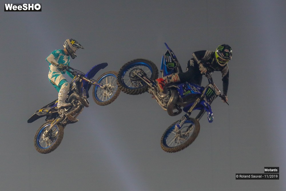 27/37 photos du spectacle F M X