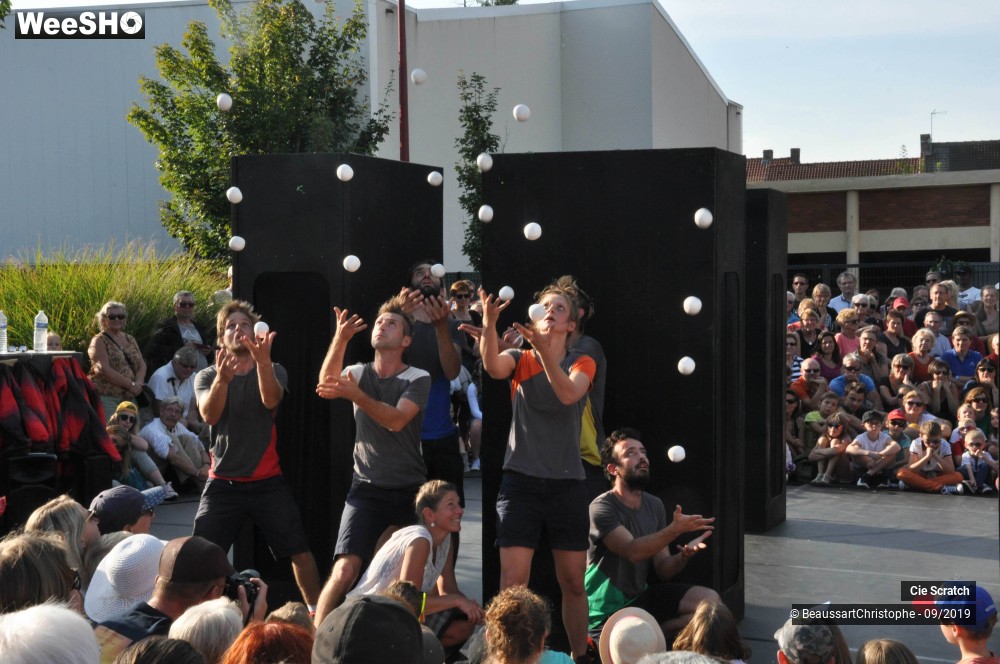24/32 photos du spectacle Split