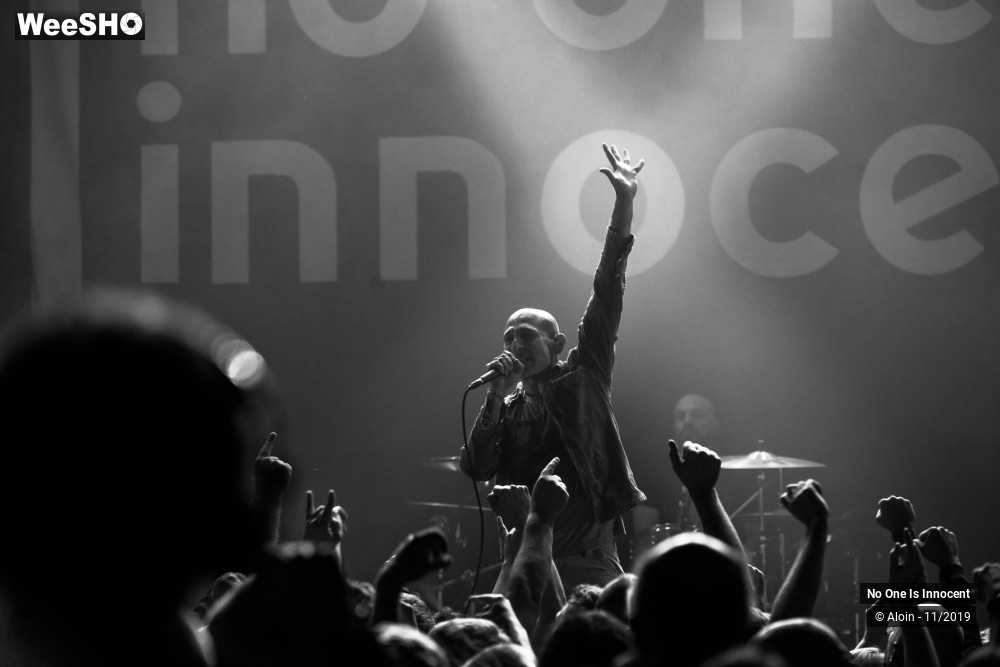 23/33 photos du spectacle No One Is Innocent
