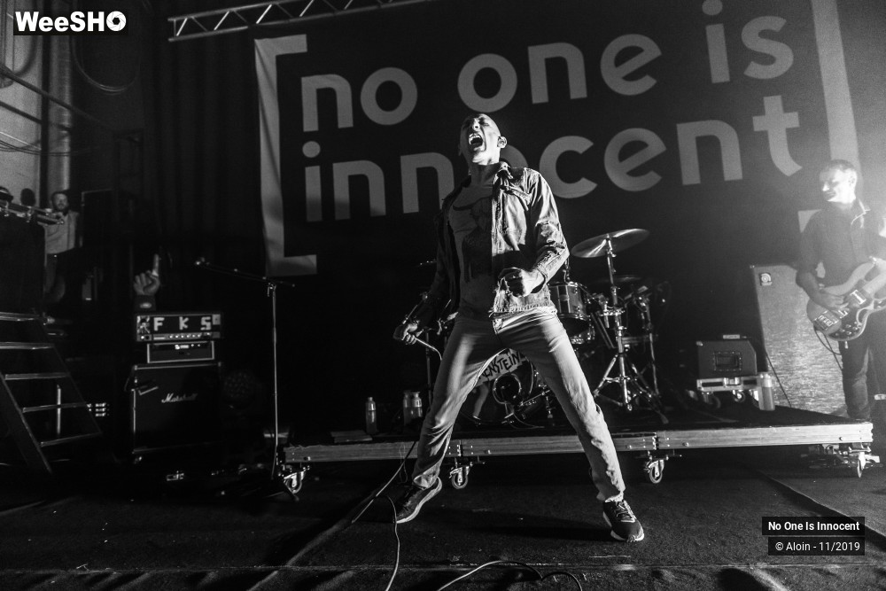 27/33 photos du spectacle No One Is Innocent