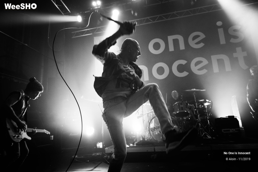 29/33 photos du spectacle No One Is Innocent