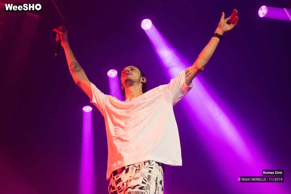 30/50 photos du spectacle Roméo Elvis