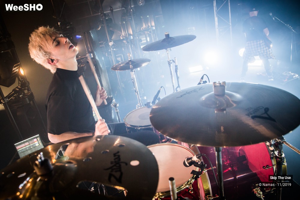 22/30 photos du spectacle Skip The Use