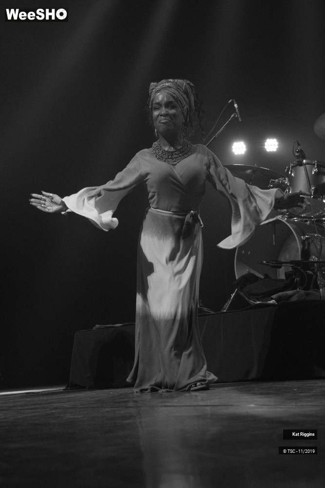 1/18 photos du spectacle Kat Riggins
