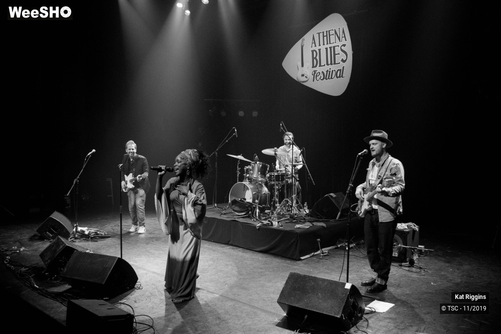 10/18 photos du spectacle Kat Riggins