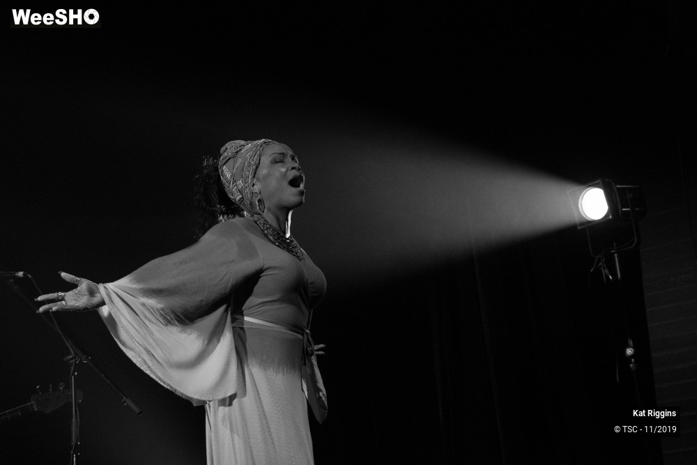 17/18 photos du spectacle Kat Riggins