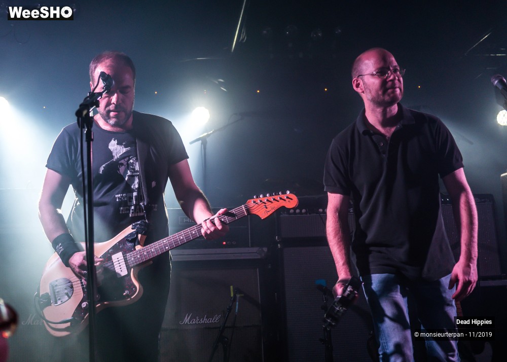 22/27 photos du spectacle Dead Hippies