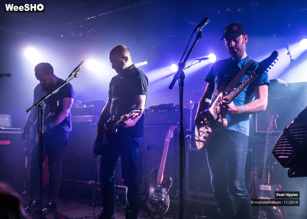25/27 photos du spectacle Dead Hippies