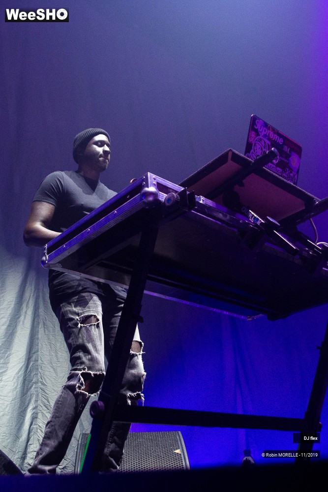 4/43 photos du spectacle DJ flex