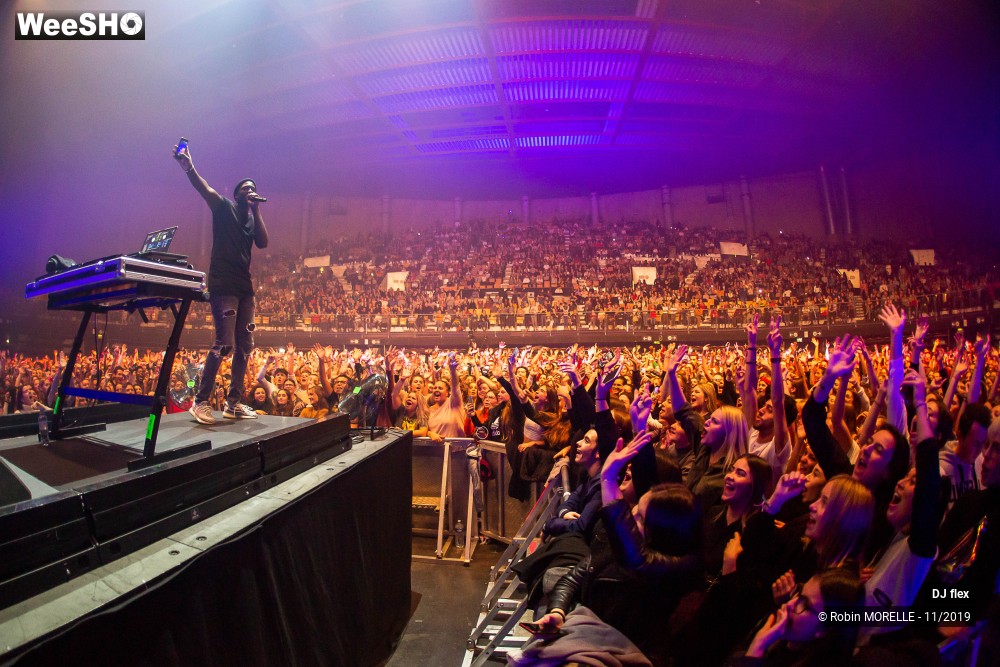 10/43 photos du spectacle DJ flex