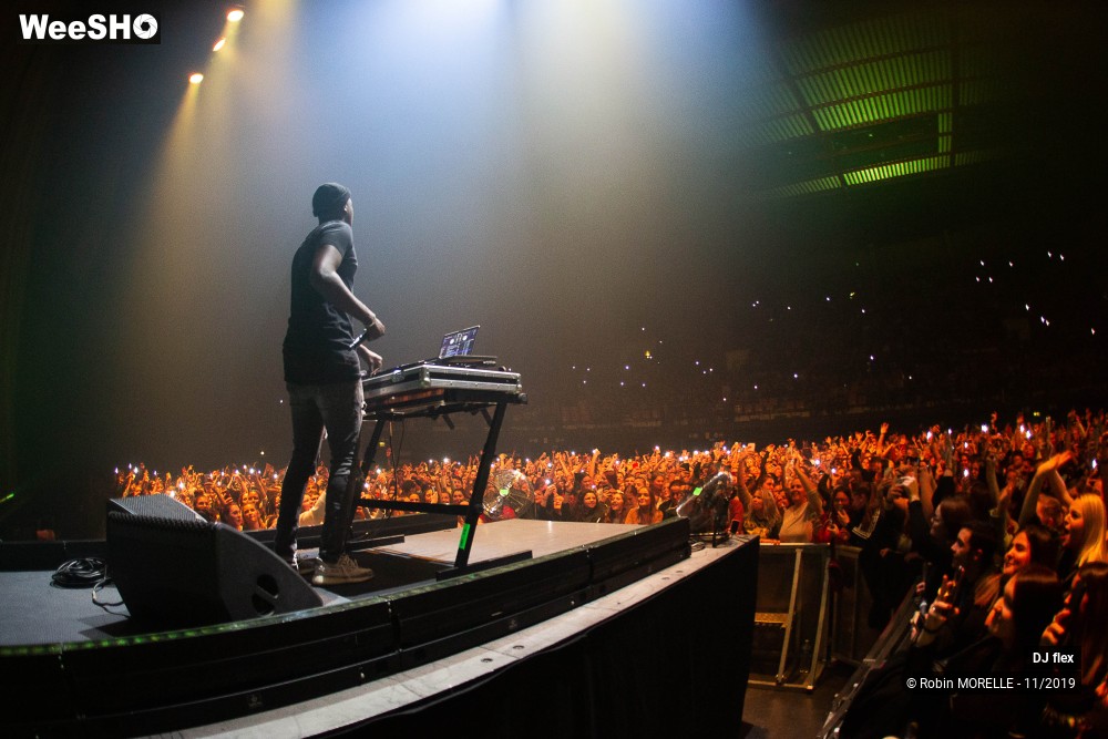 25/43 photos du spectacle DJ flex
