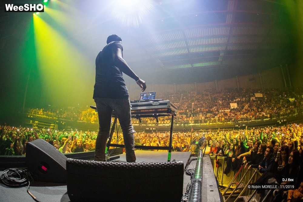 26/43 photos du spectacle DJ flex