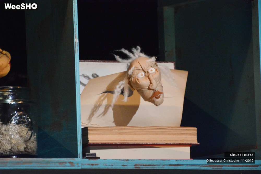 15/46 photos du spectacle La mangeuse de terre