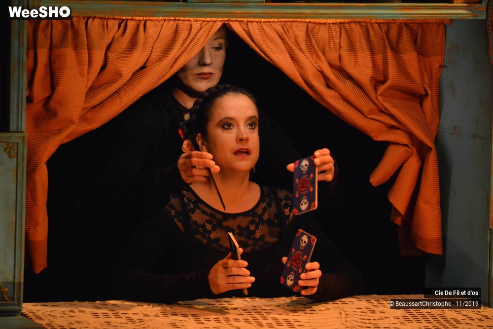 16/46 photos du spectacle La mangeuse de terre