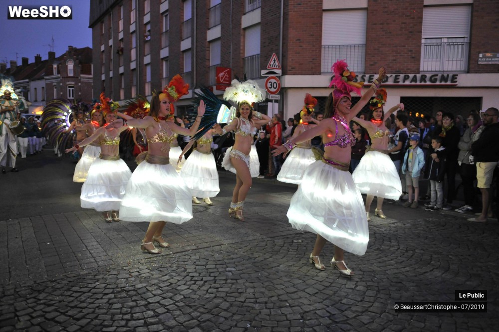 15/44 photos du spectacle Parade finale