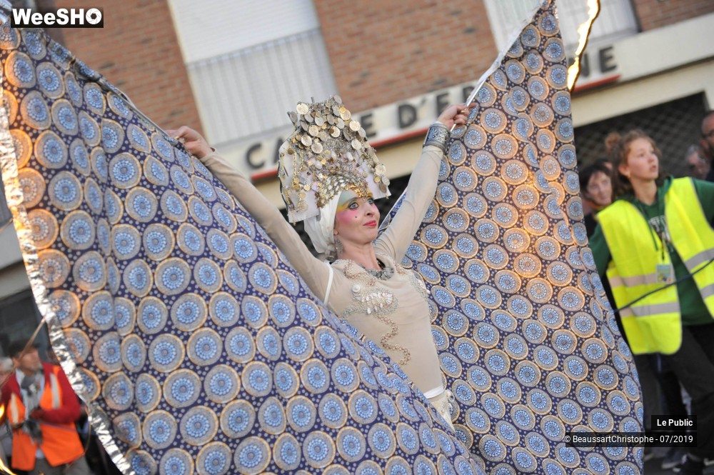 24/44 photos du spectacle Parade finale