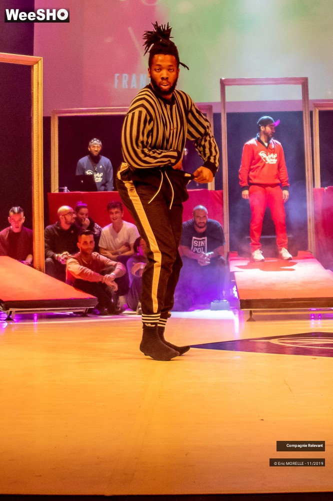 12/50 photos du spectacle Epreuve Playlist Variée Cie Relevant