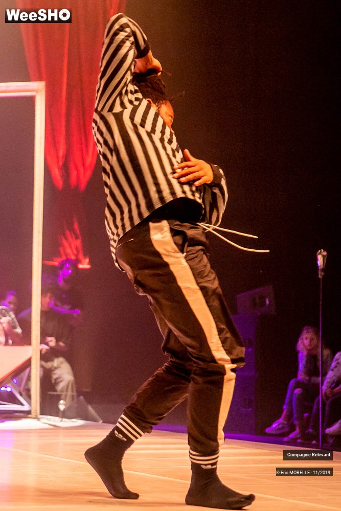16/50 photos du spectacle Epreuve Playlist Variée Cie Relevant