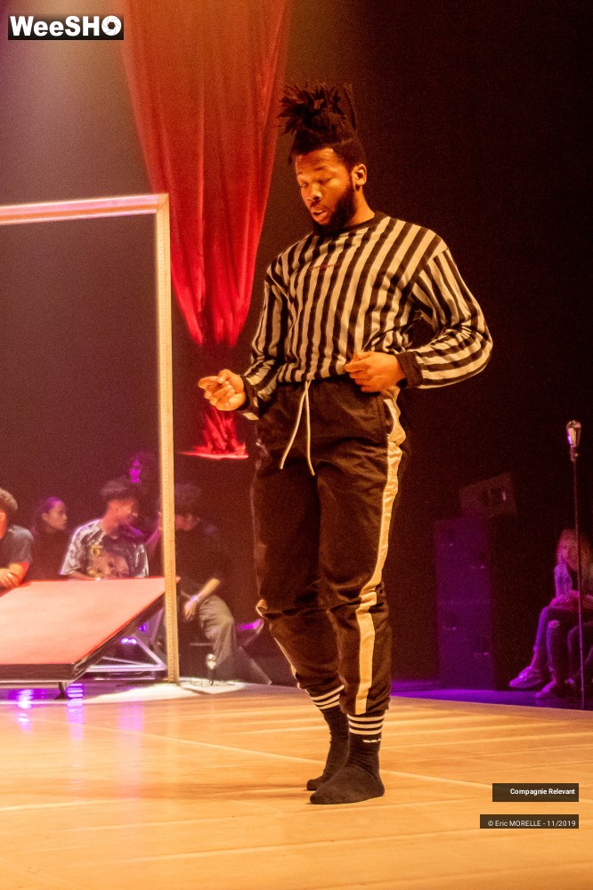 18/50 photos du spectacle Epreuve Playlist Variée Cie Relevant