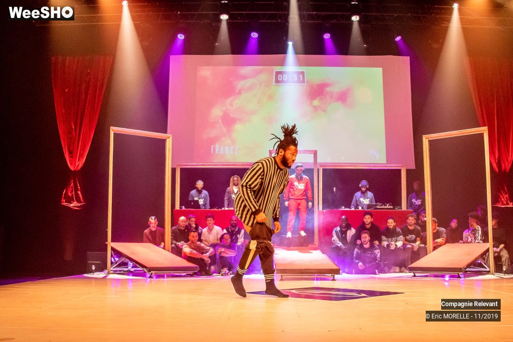 39/50 photos du spectacle Epreuve Playlist Variée Cie Relevant