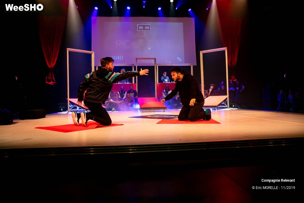 8/50 photos du spectacle l'épreuve de la roulette Compagnie Relevant