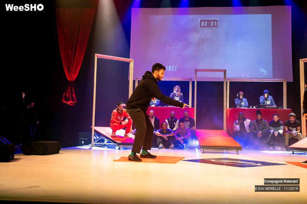 26/50 photos du spectacle l'épreuve de la roulette Compagnie Relevant