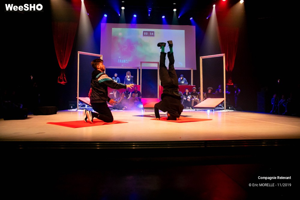 28/50 photos du spectacle l'épreuve de la roulette Compagnie Relevant