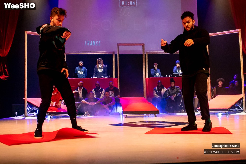 50/50 photos du spectacle l'épreuve de la roulette Compagnie Relevant