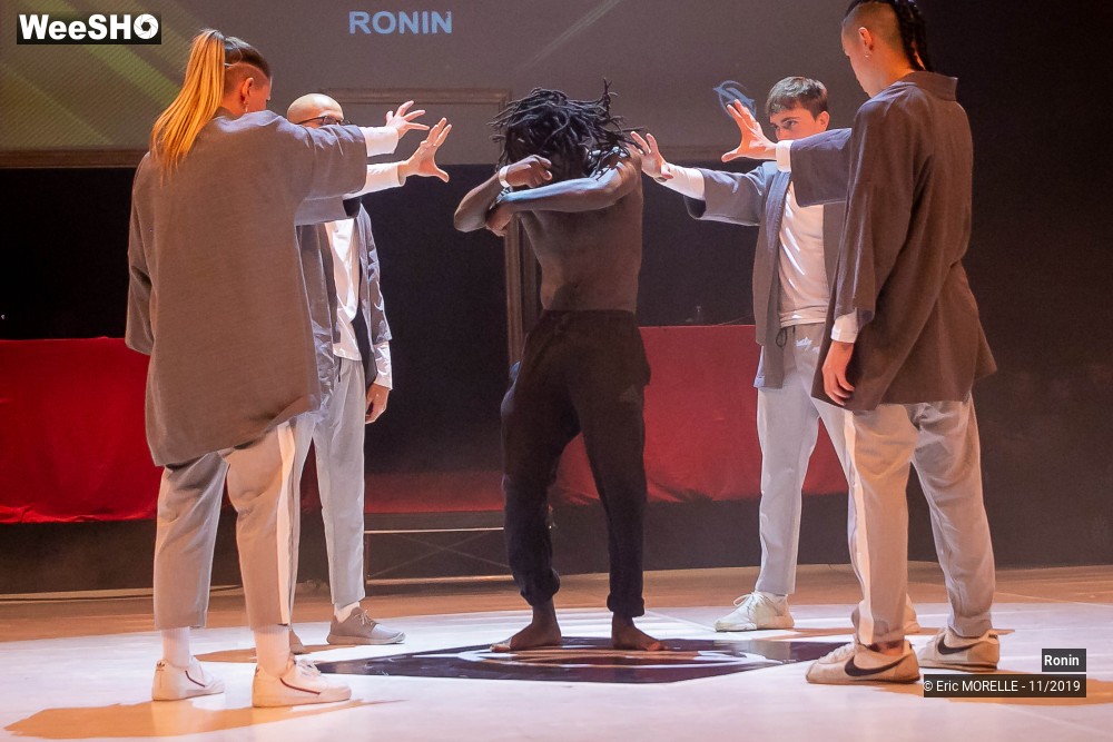 18/50 photos du spectacle L'épreuve du show Ronin