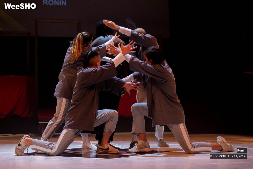 33/50 photos du spectacle L'épreuve du show Ronin