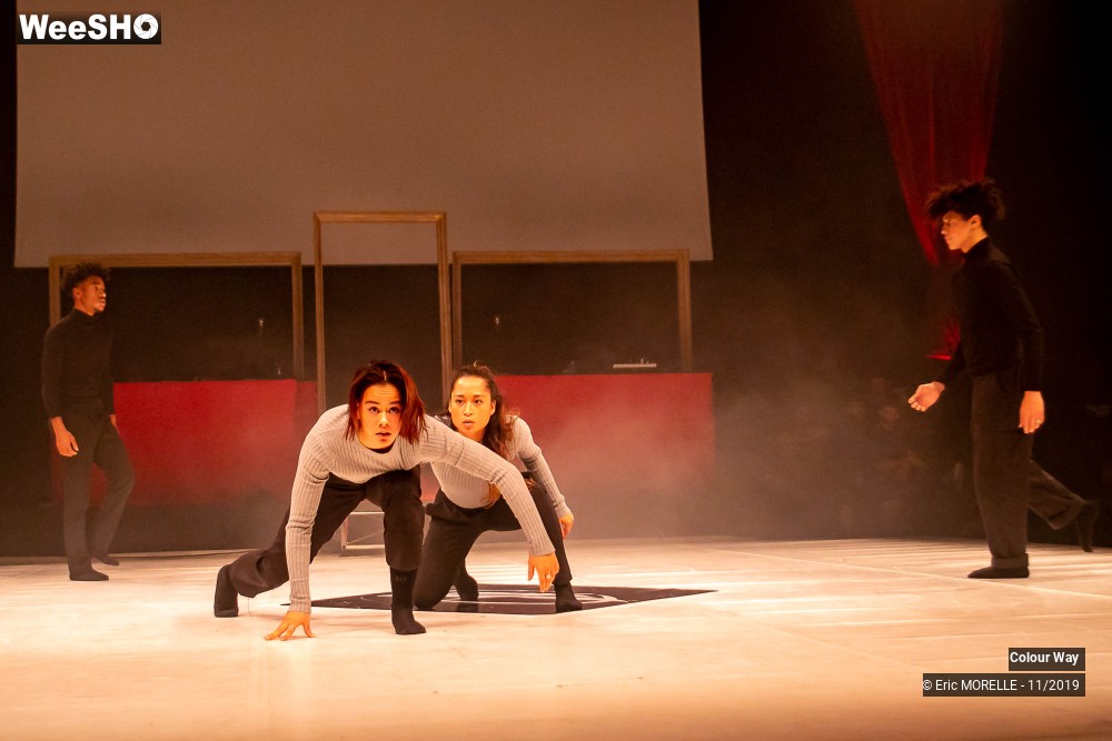 28/50 photos du spectacle L'épreuve du show Colour way