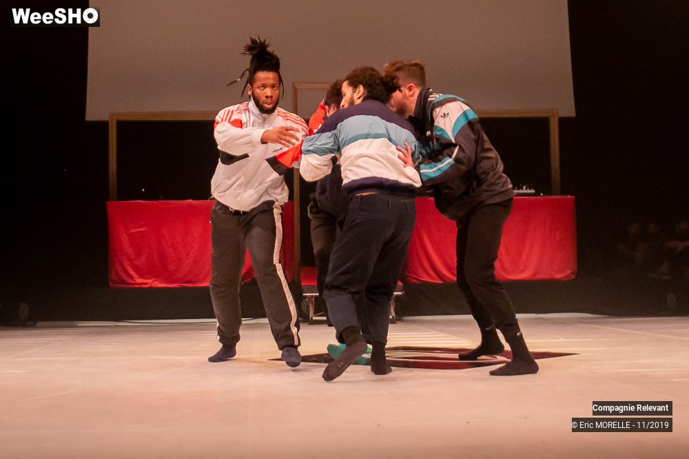 33/50 photos du spectacle L'épreuve du show Compagnie Relevant