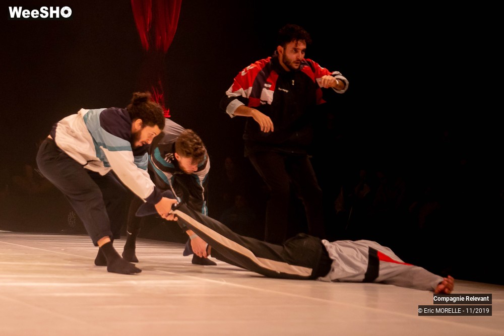 46/50 photos du spectacle L'épreuve du show Compagnie Relevant