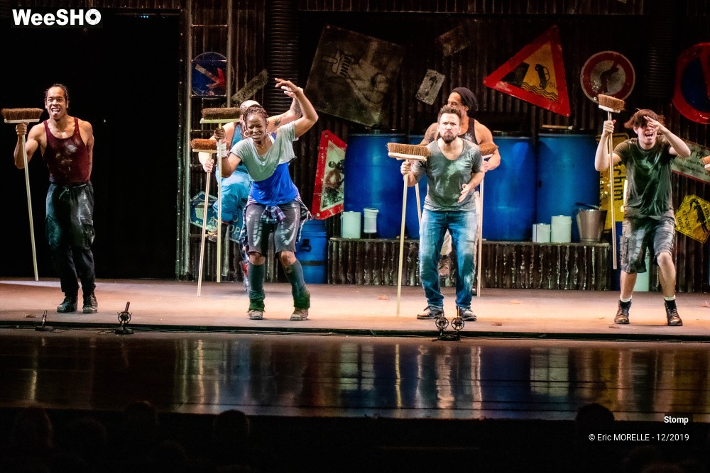 24/50 photos du spectacle Stomp