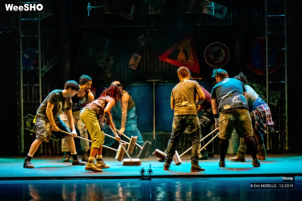 27/50 photos du spectacle Stomp