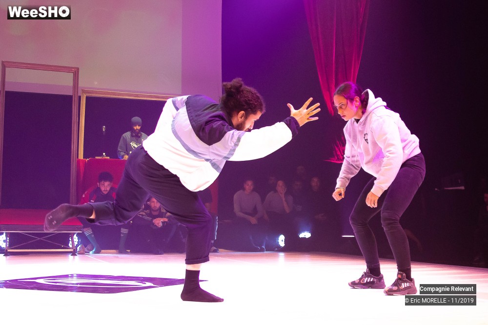 50/50 photos du spectacle L'épreuve de la Source Compagnie Relevant